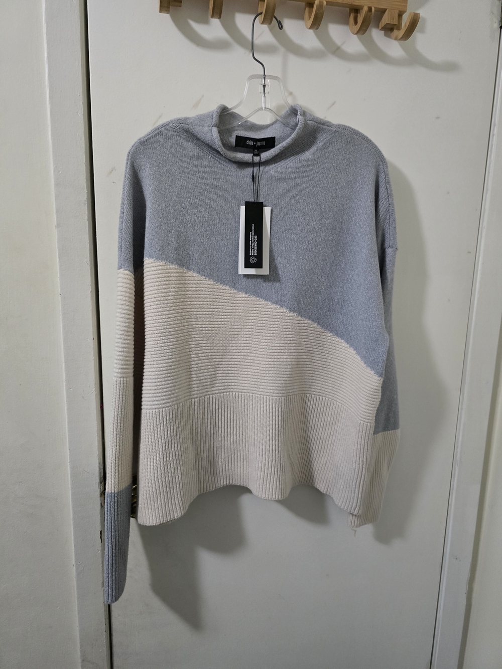 ✨ Cozy Chloe + Jasmine Colorblock Knit Sweater ✨
